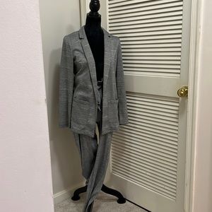 BOSS LADY PANTS SUITE! LARGE PANTS MEDIUM BLAZER